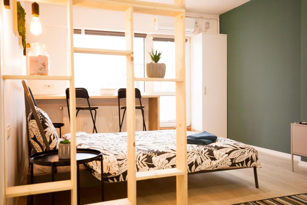 Ideal Studio Boekarest Buitenkant foto