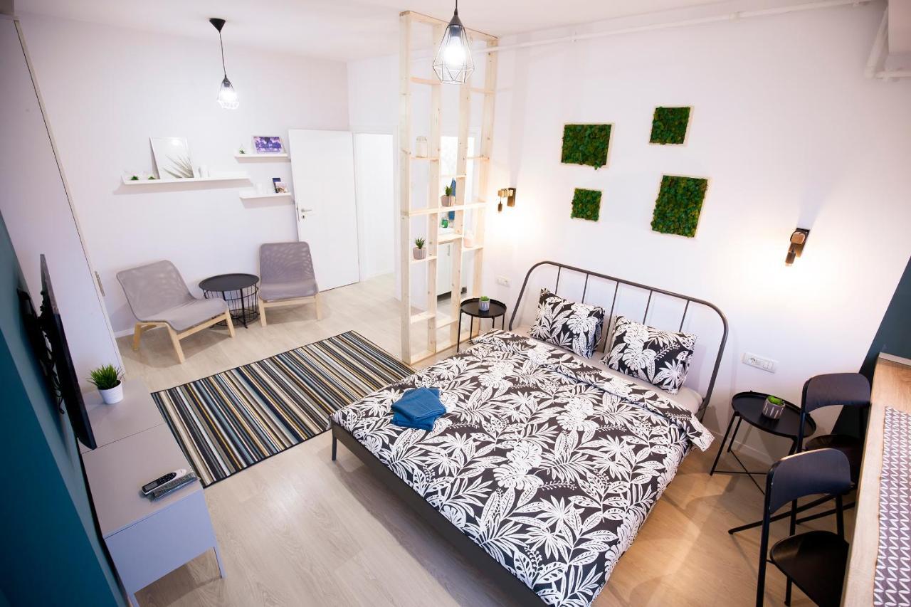 Ideal Studio Boekarest Buitenkant foto