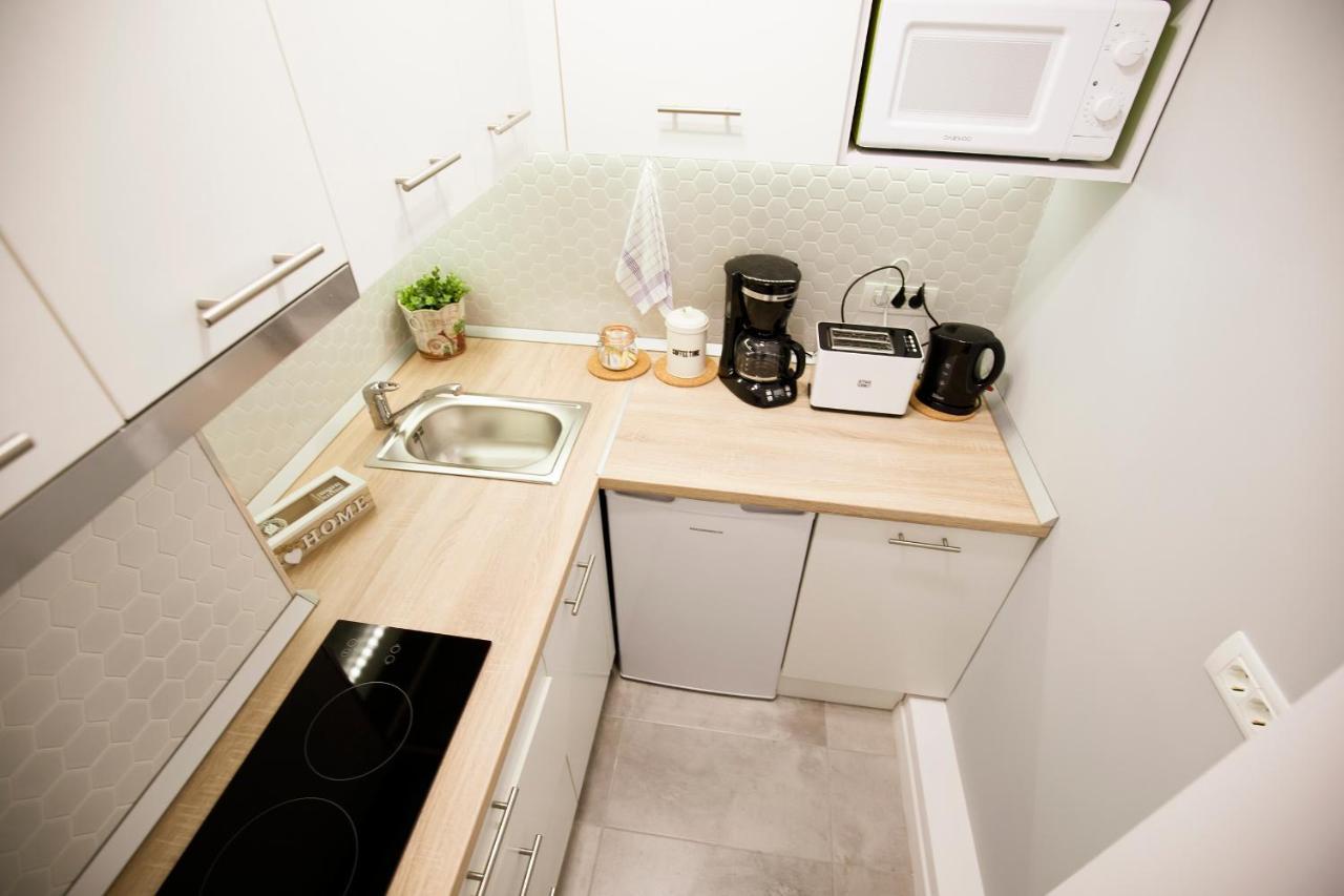 Ideal Studio Boekarest Buitenkant foto