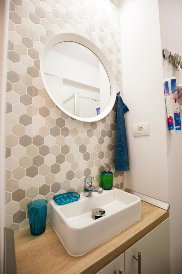 Ideal Studio Boekarest Buitenkant foto