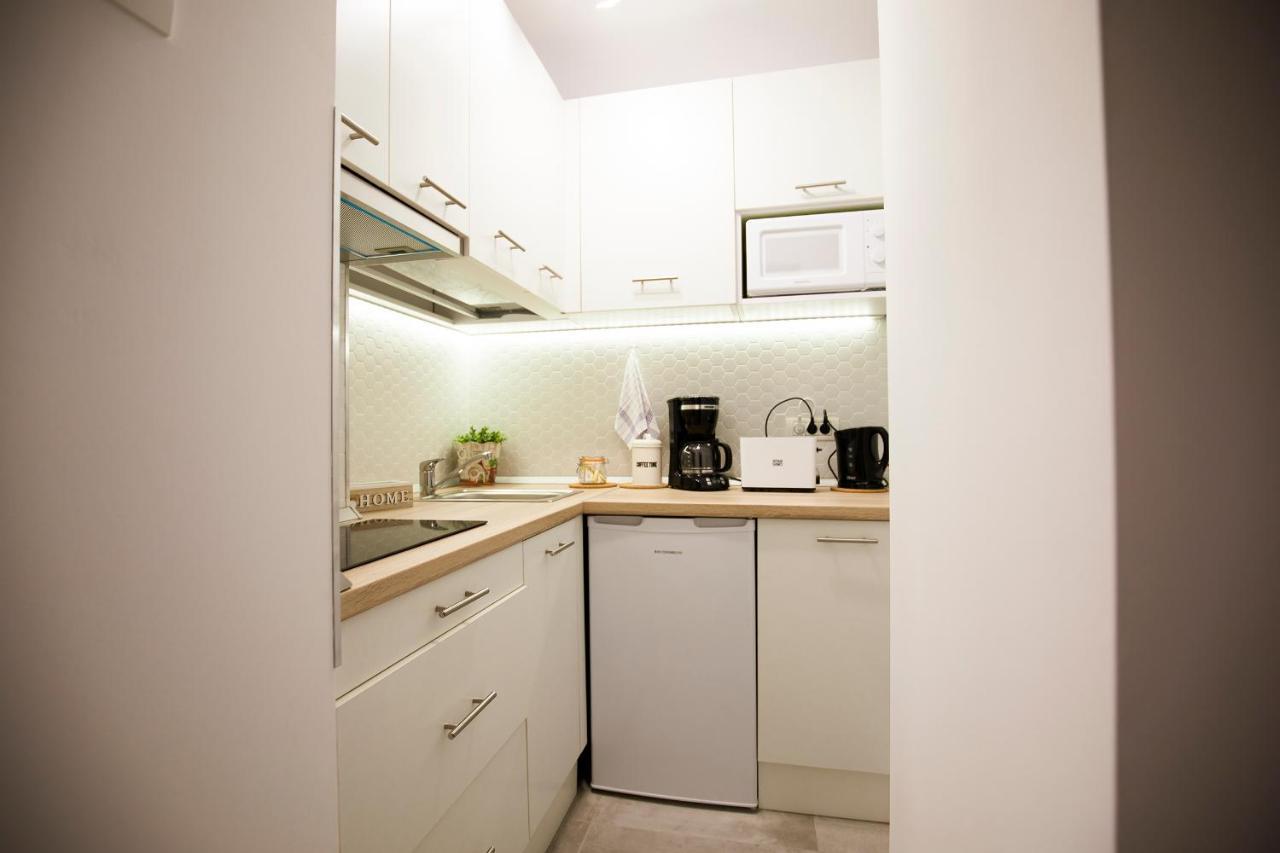 Ideal Studio Boekarest Buitenkant foto